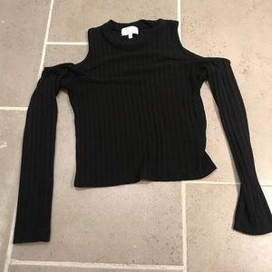 KENDALL AND KYLIE COLD SHOULDER TOP